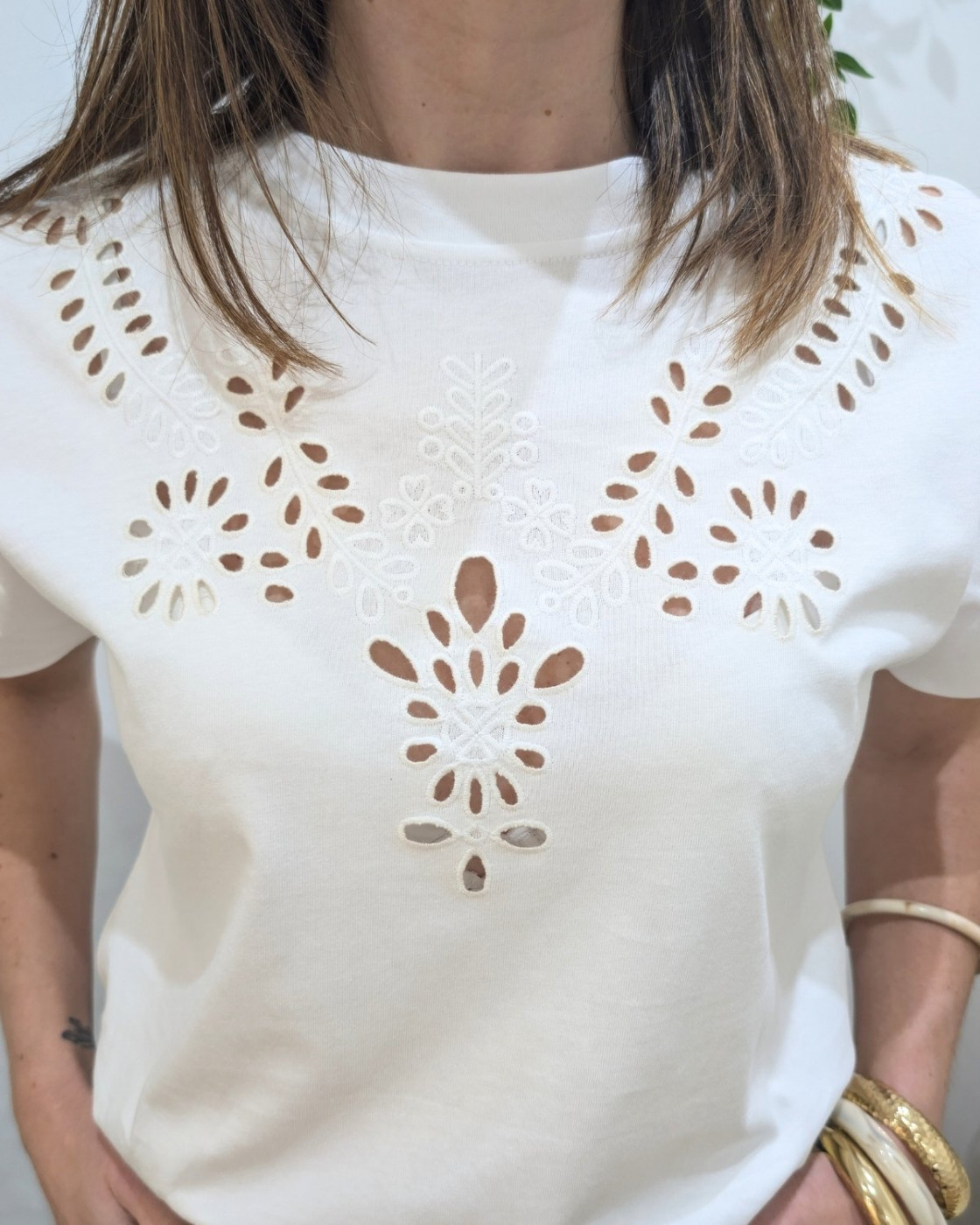 T-Shirt femme blanc broderies ajourées Altana