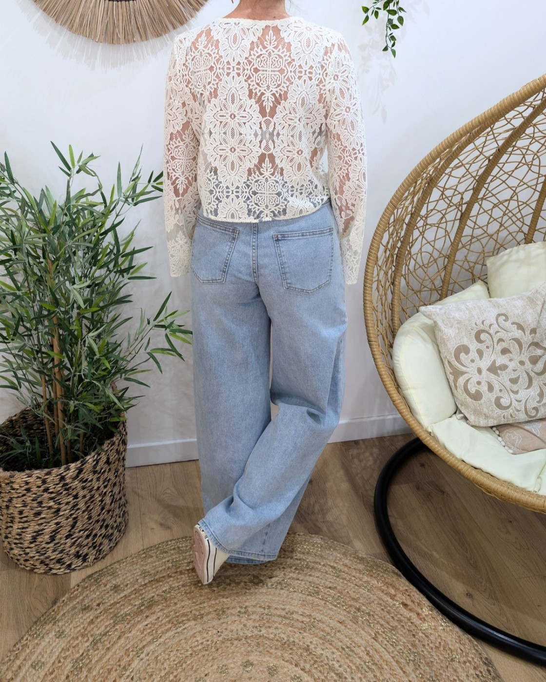 Top dentelle manches longues écru