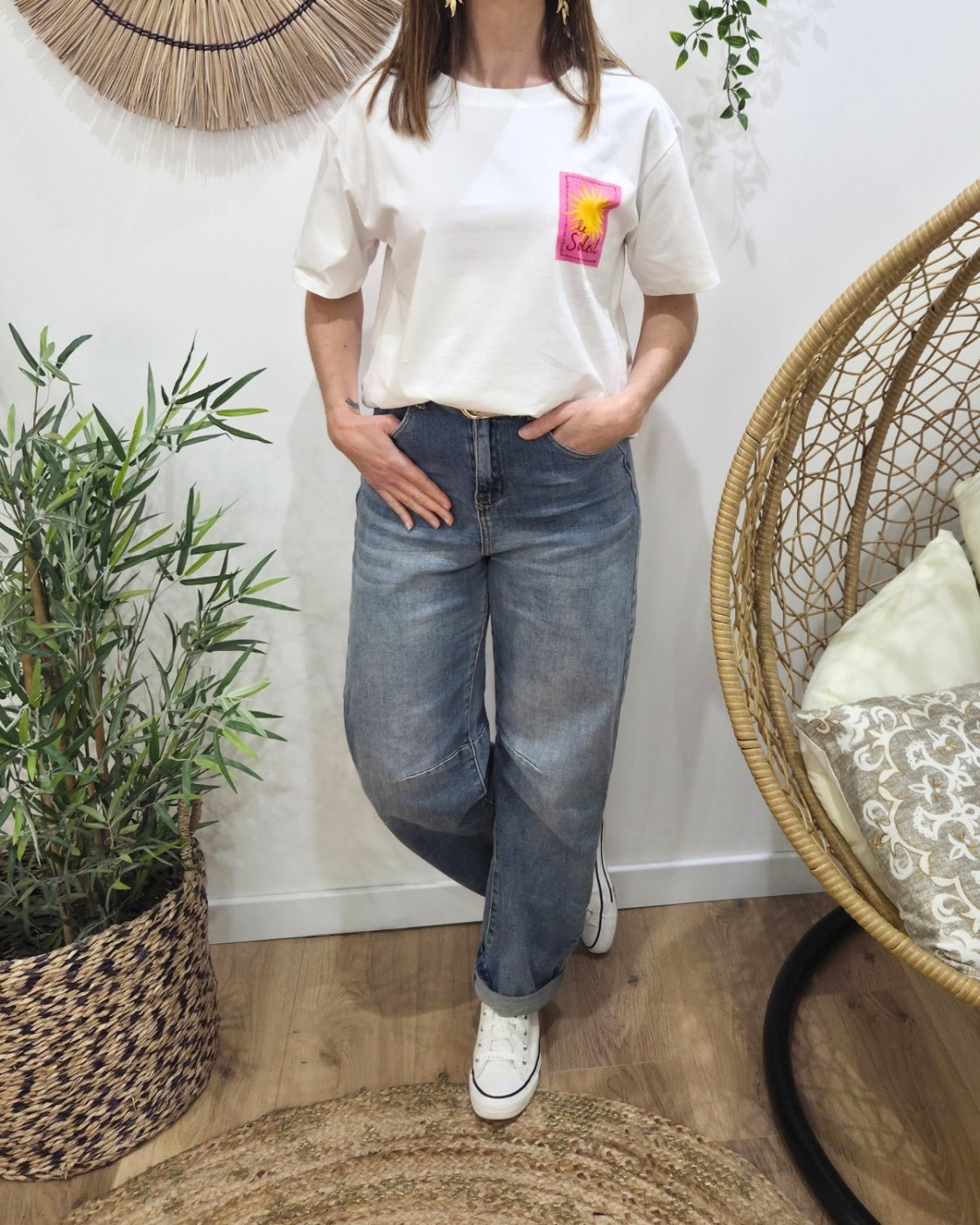 T-shirt femme blanc le soleil rose et jaune