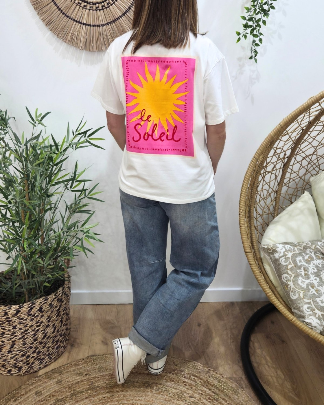 T-shirt femme blanc le soleil rose et jaune