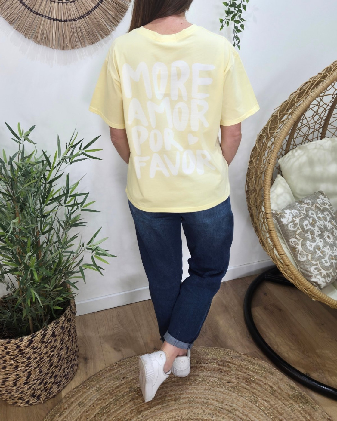 T-shirt femme jaune more amor por favor