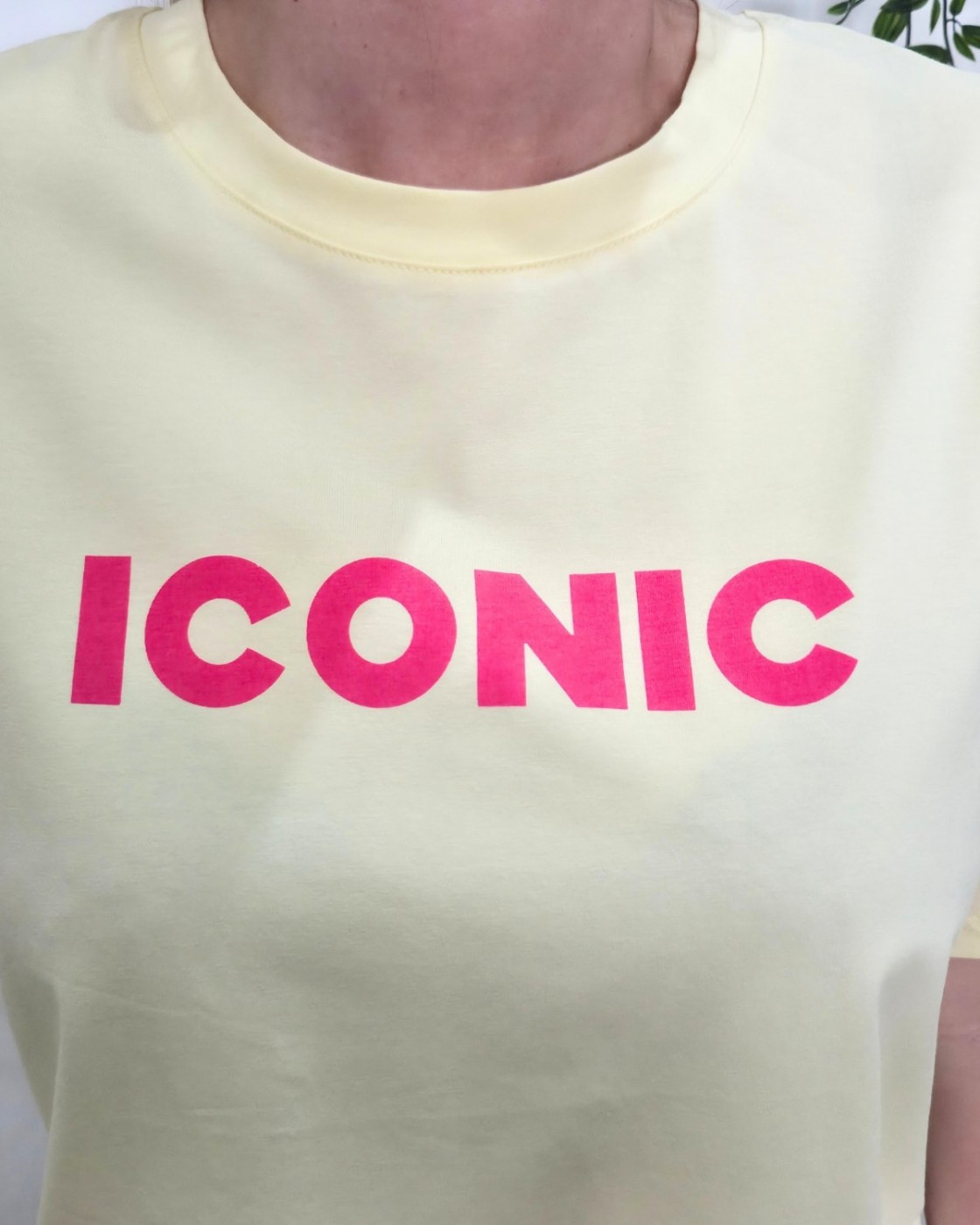T-shirt femme jaune iconic