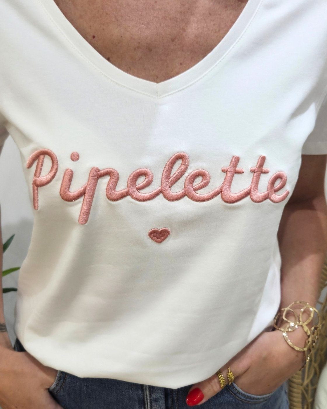 T-Shirt femme blanc broderie pipelette rose poudré