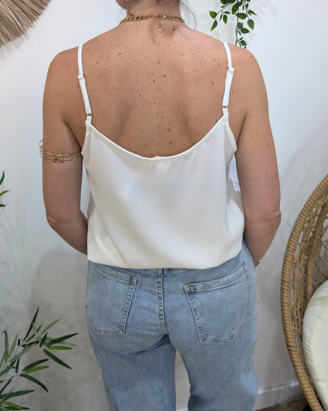 Top femme blanc à bretelles décolleté dentelle Luce
