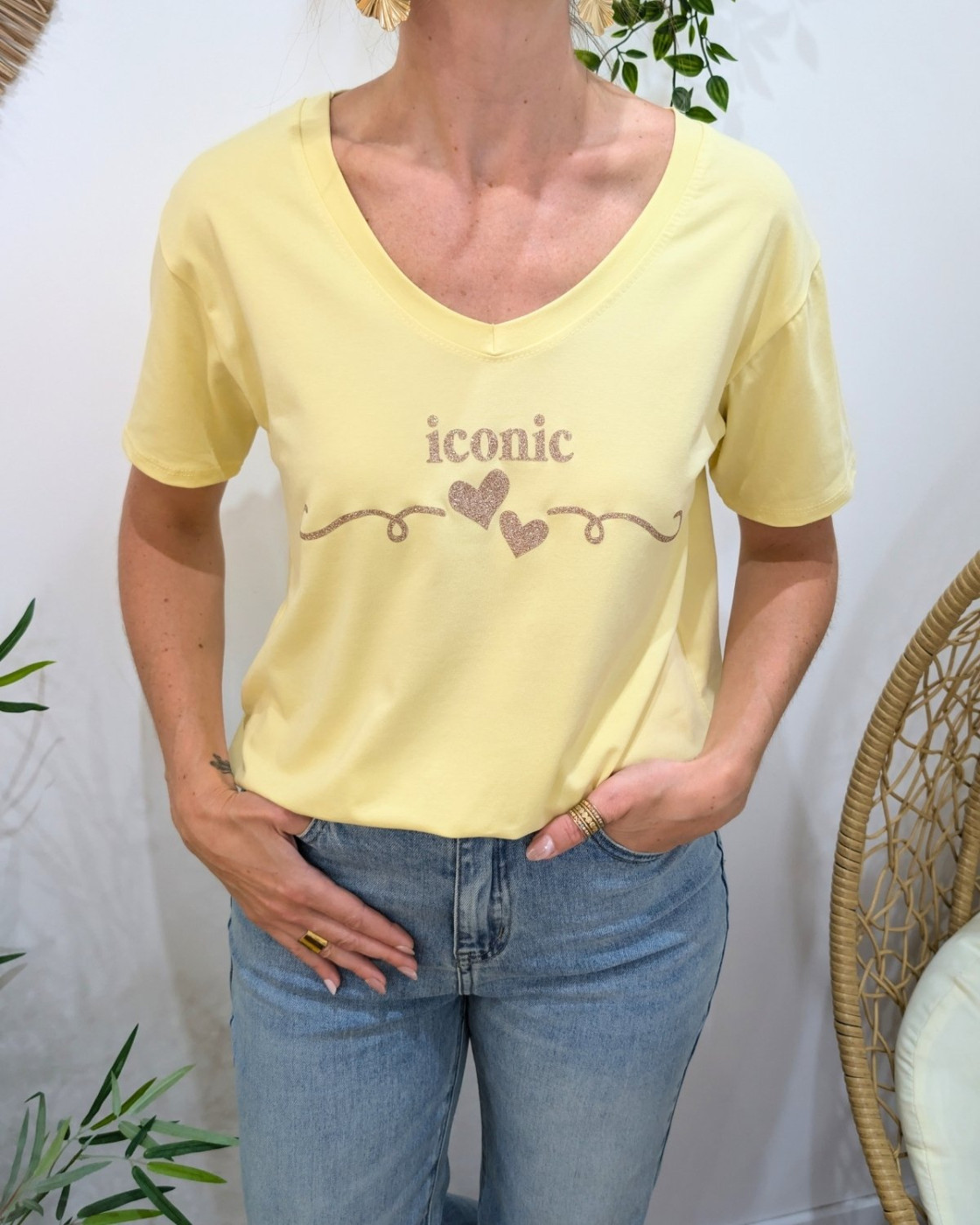 T-Shirt femme Iconic coeurs paillettes dorées