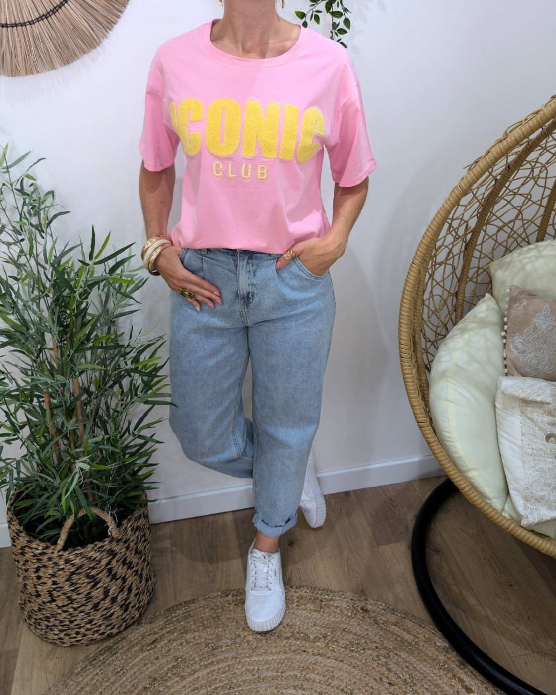 T-shirt femme rose baby et jaune Iconic club 