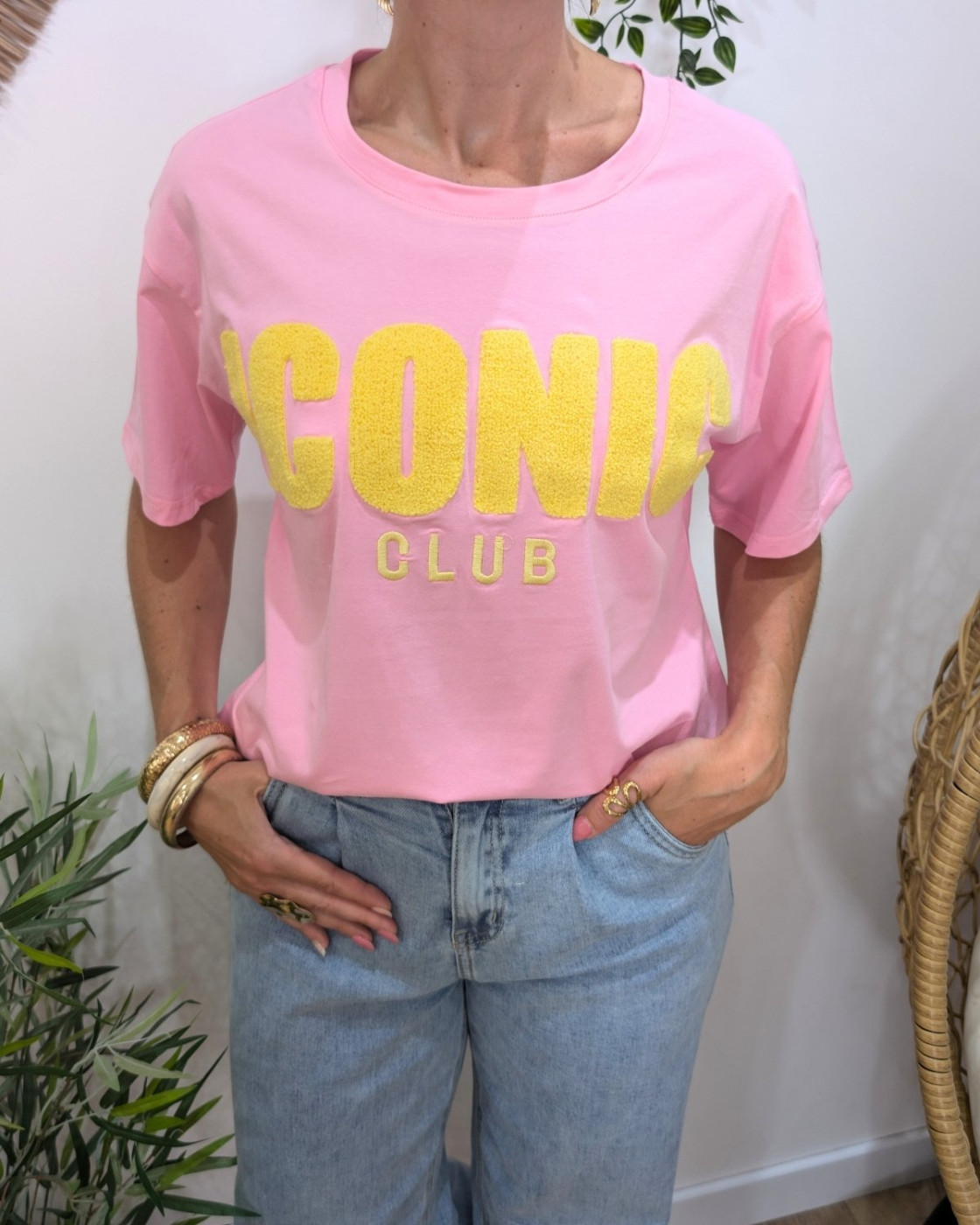 T-shirt femme rose baby et jaune Iconic club 