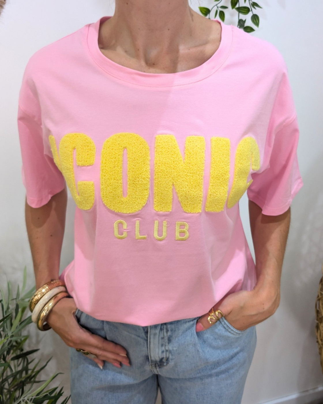 T-shirt femme rose baby et jaune Iconic club 