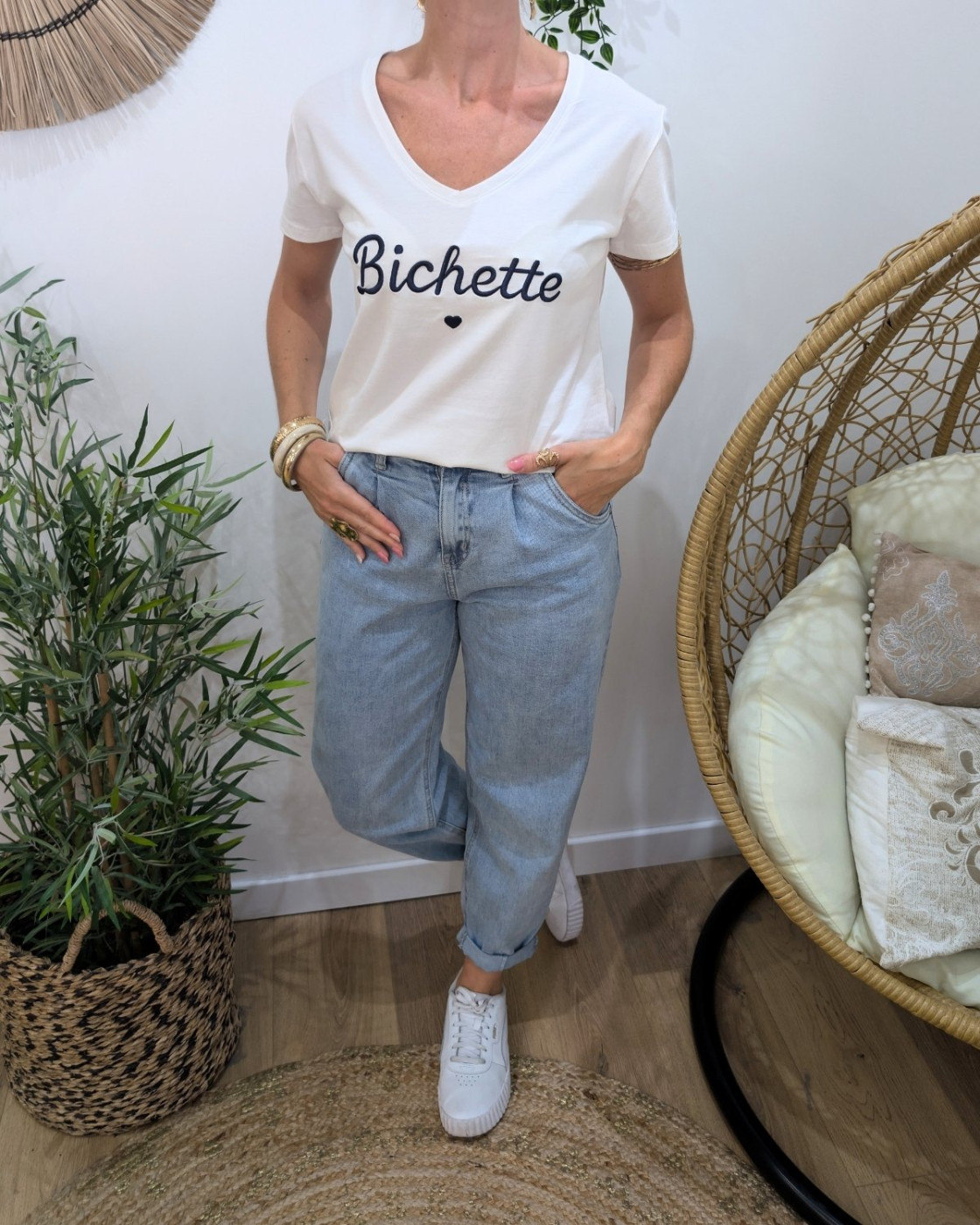 T-Shirt femme blanc broderie bichette marine