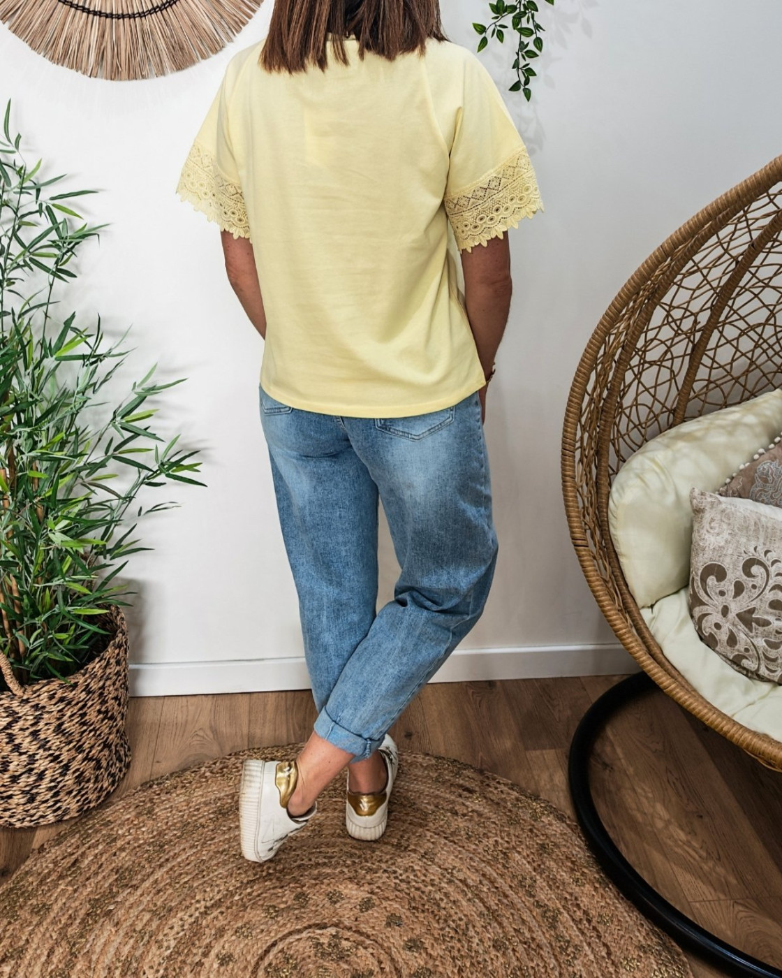 Top femme jaune manches brodées Halyna