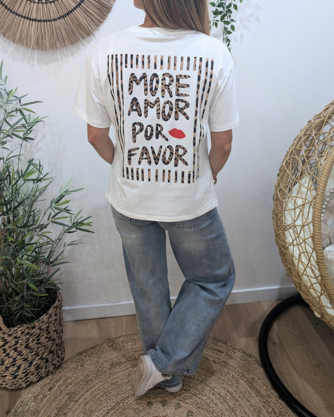 T-shirt femme blanc léopard more amor por favor rayé