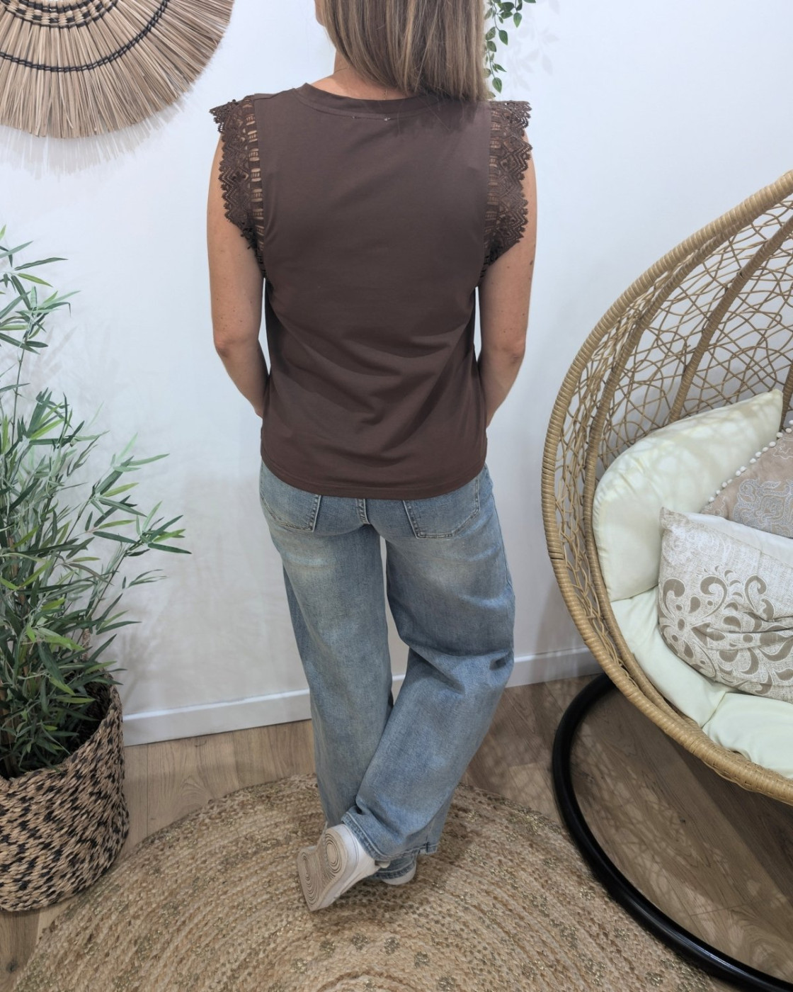 Top femme marron manches brodées Zaira