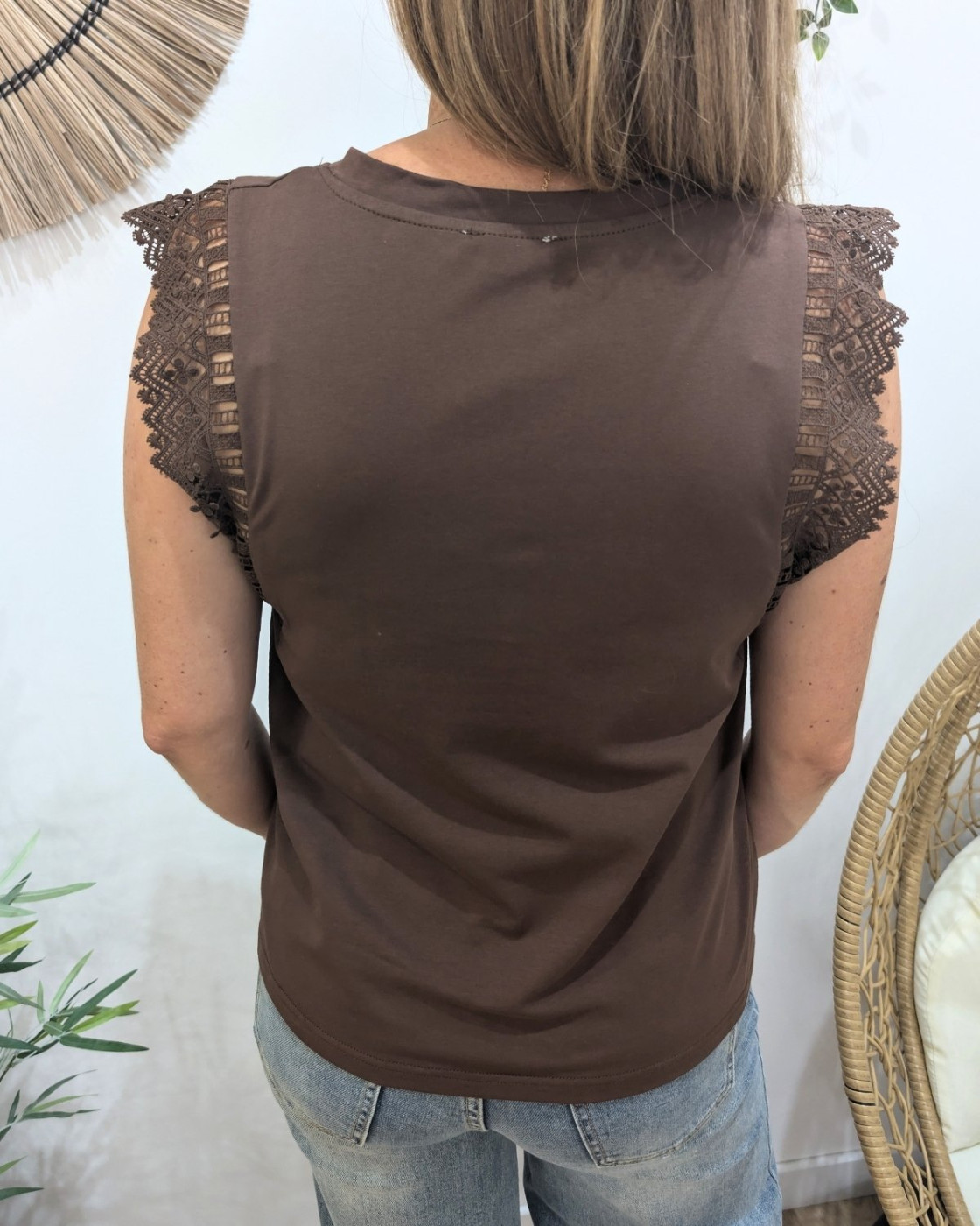 Top femme marron manches brodées Zaira