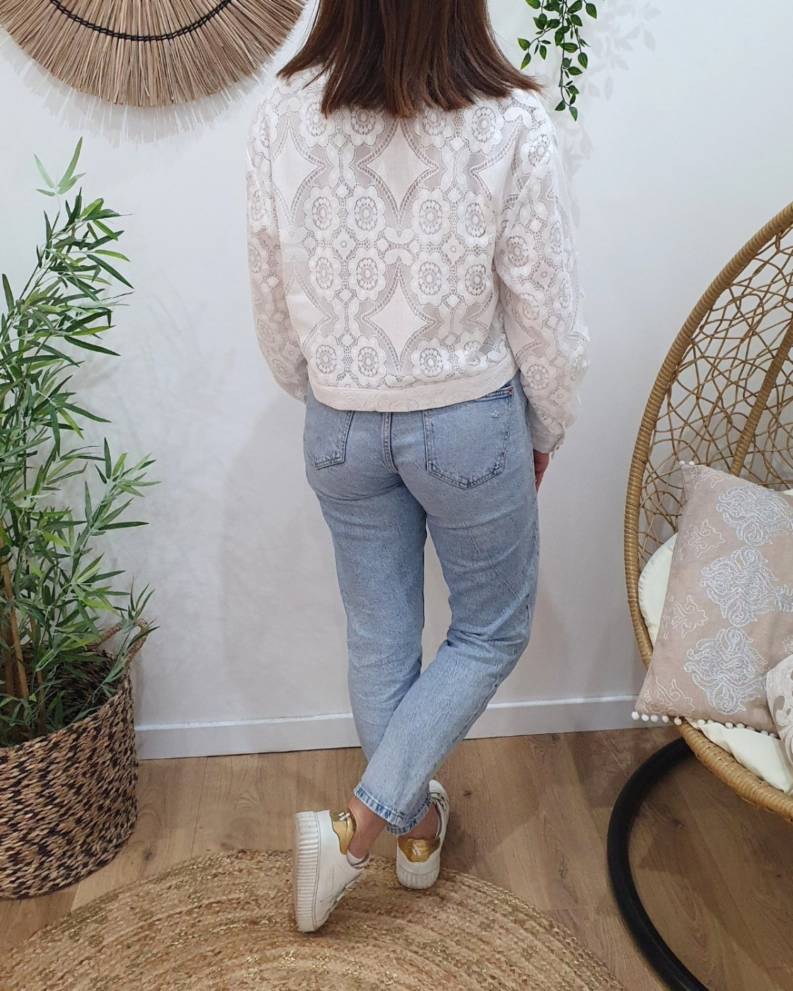 Veste femme fine courte écrue dentelle