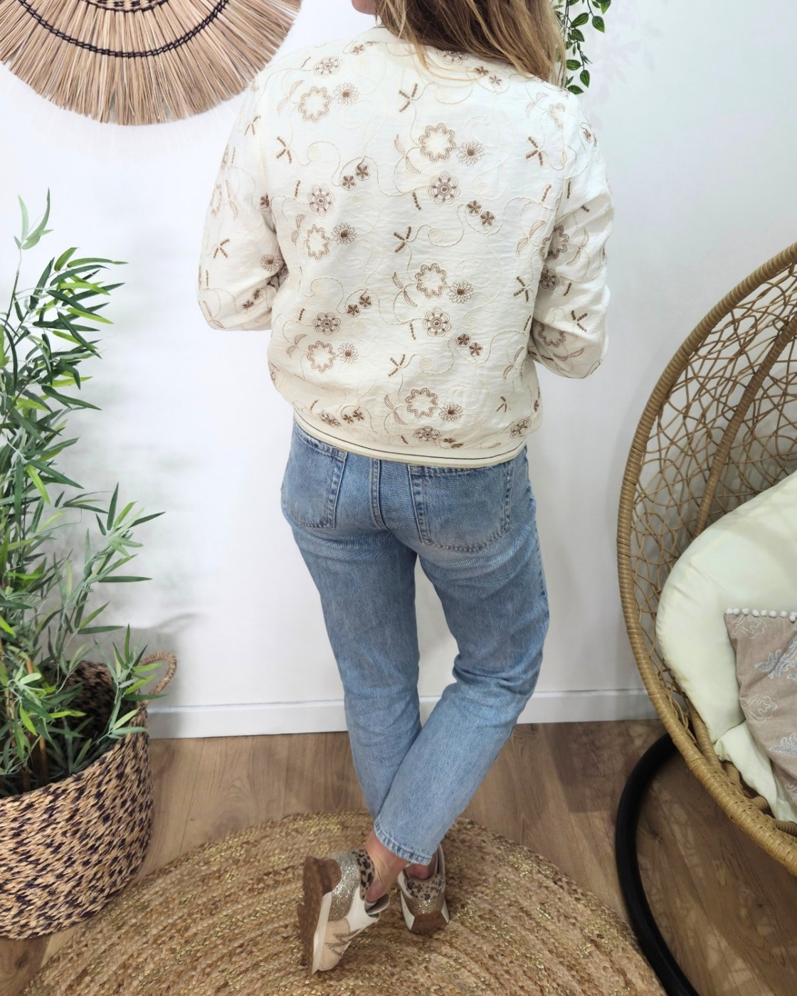 Bombers femme beige fleurs brodées camel Ysoriah