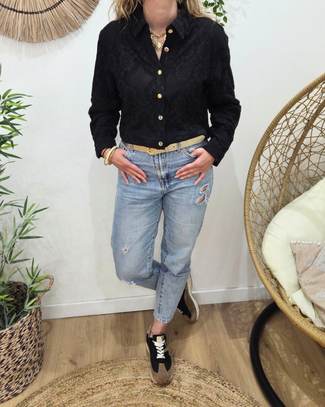 Veste femme fine courte noire dentelle