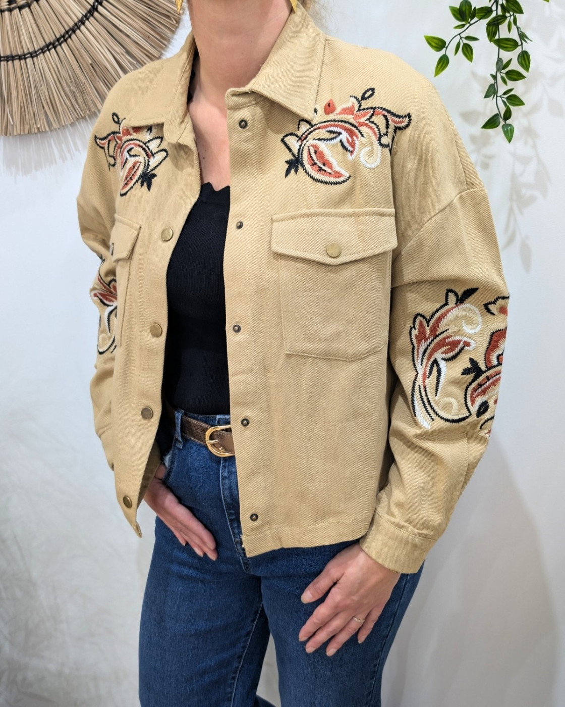 Veste coton femme camel broderies fleuries terracotta noires beiges