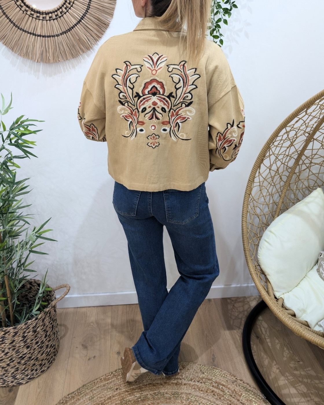 Veste coton femme camel broderies fleuries terracotta noires beiges