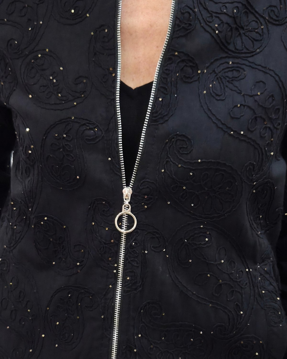 Bombers femme noir broderies cachemires et sequins dorés