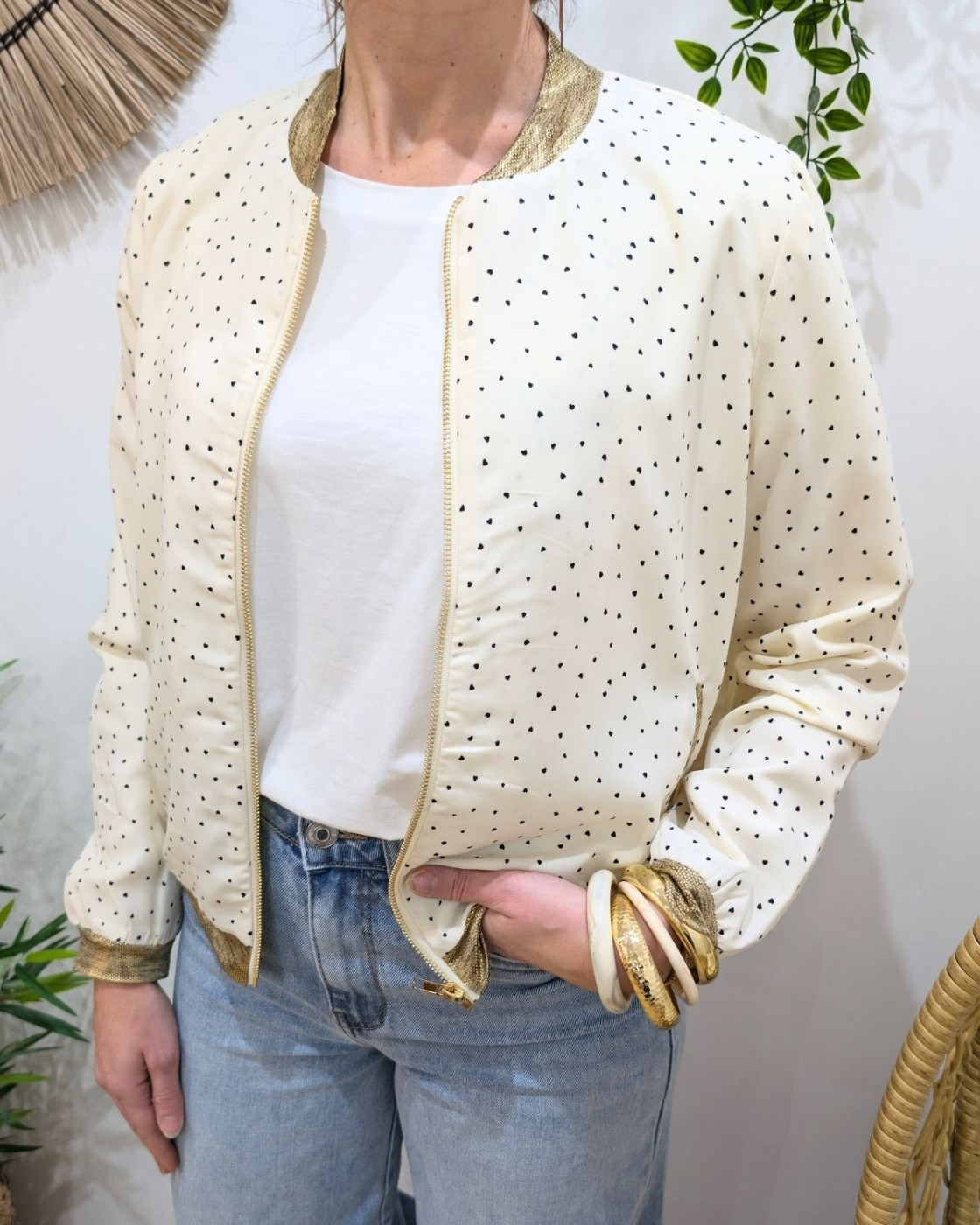 Bombers femme ecru fleurs petits coeurs noirs Adela