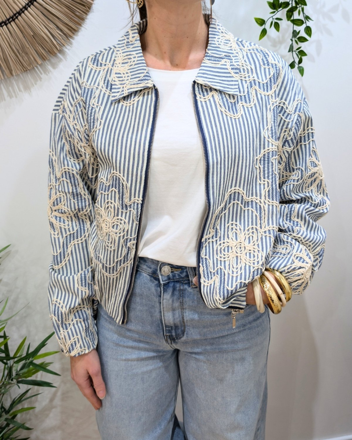Bombers femme rayé à broderies beige et bleu jean Adélija