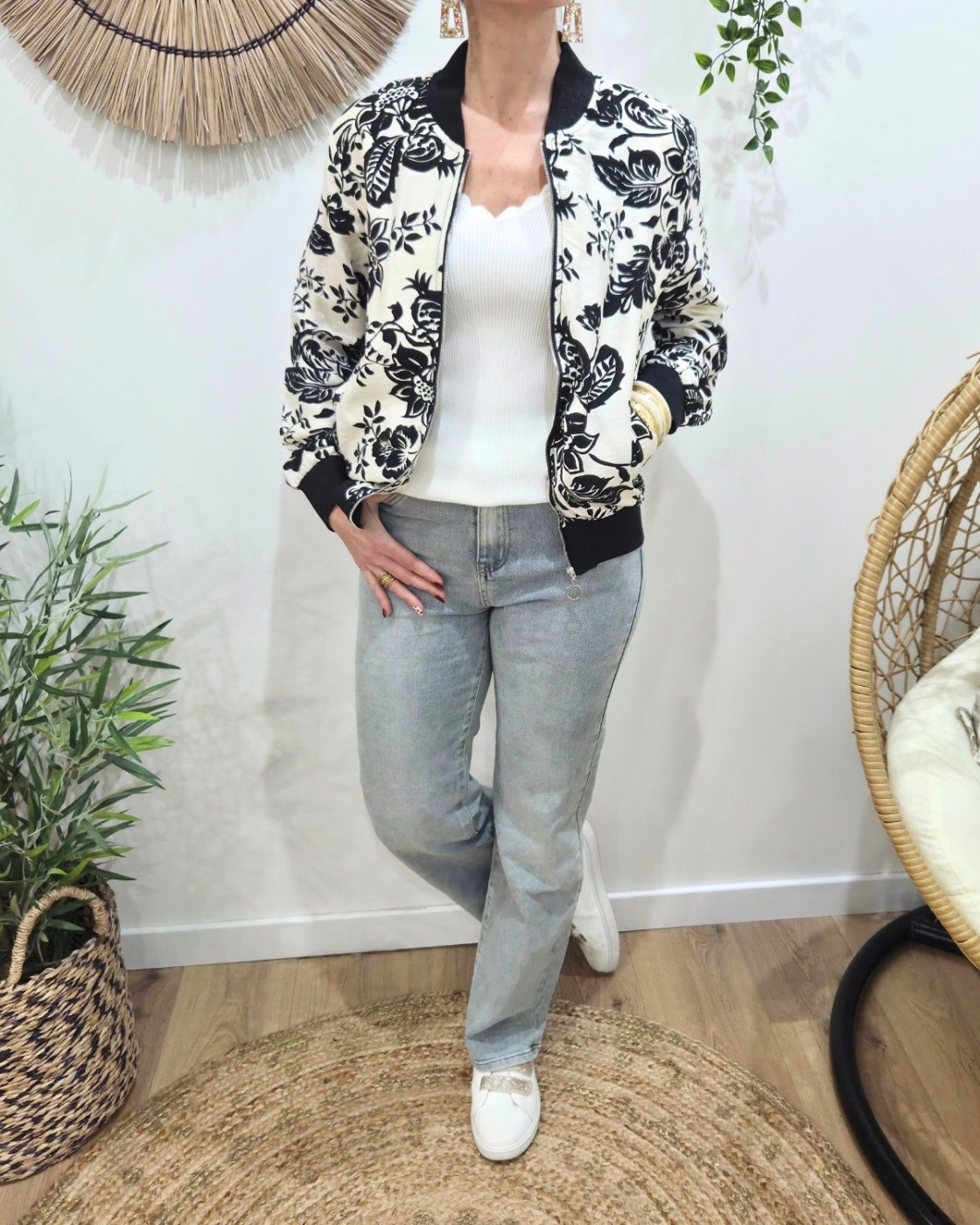 Bombers femme écru fleurs noires Paolina