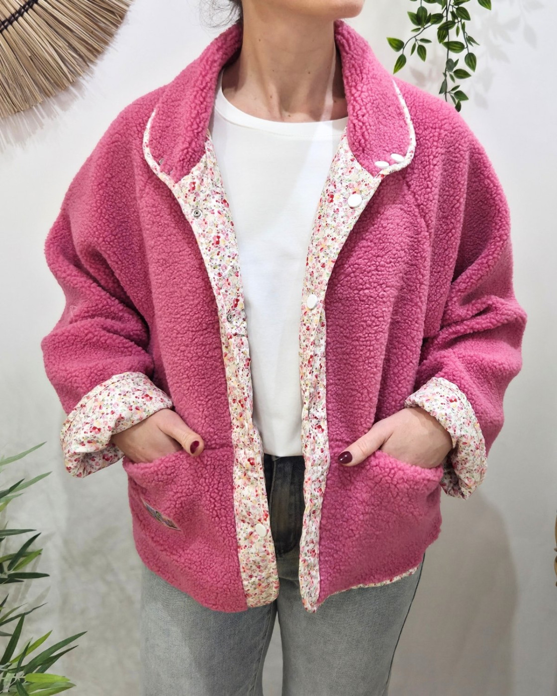 Veste femme à pressions imitation mouton réversible - rose floral