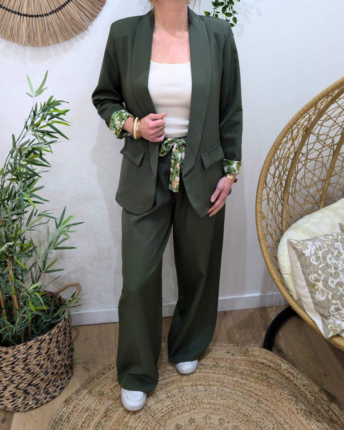 Blazer femme kaki manches fleuries Malea