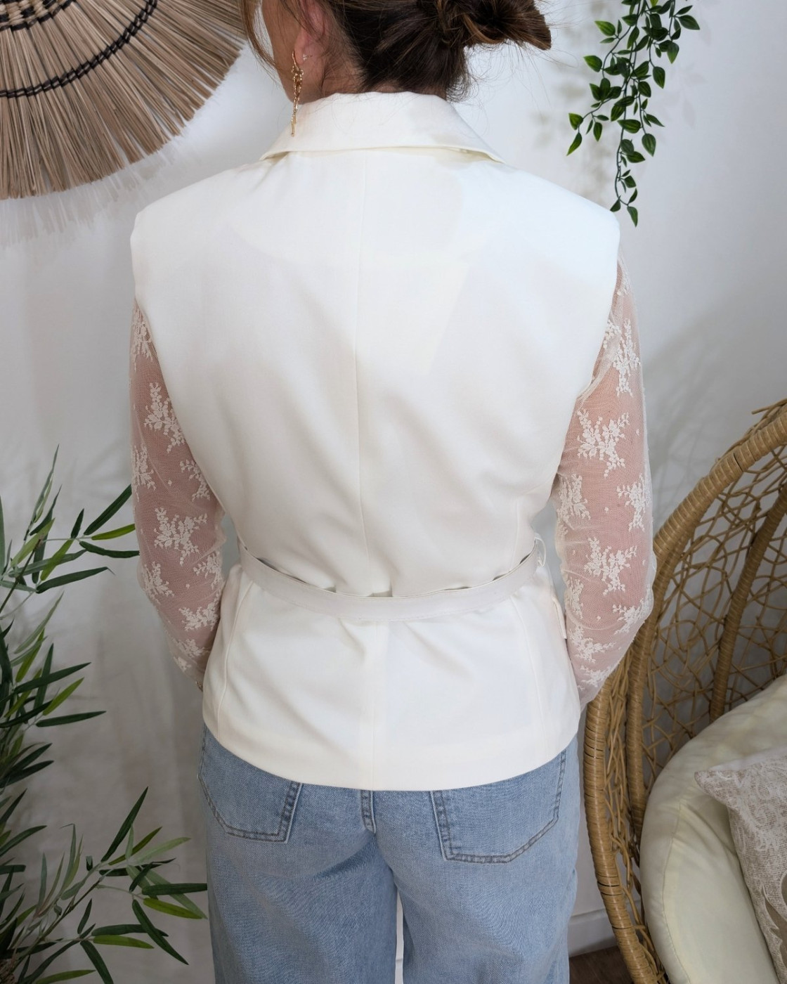 Blazer court femme sans manches avec ceinture blanc