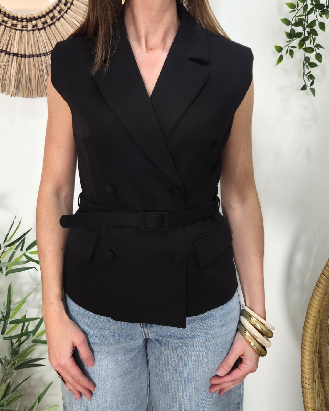 Blazer court femme sans manches avec ceinture noir