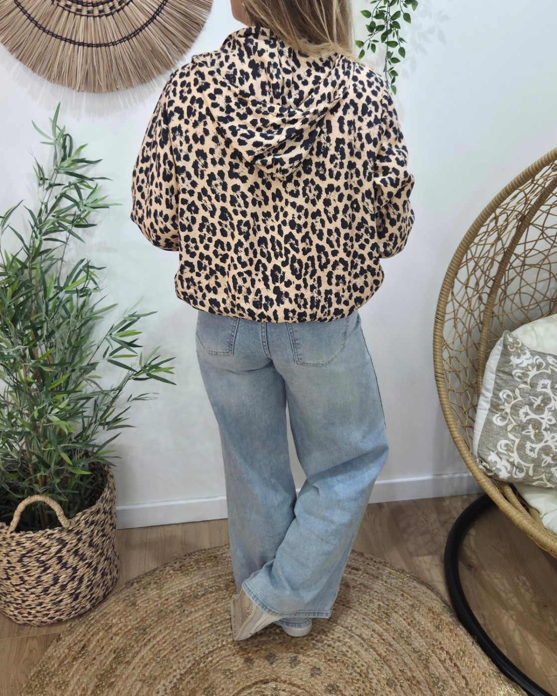 Veste femme à capuche léopard camel et noir