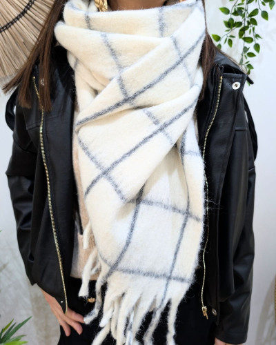 Echarpe beige à carreaux gris et franges