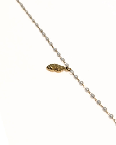 Chaine de cheville acier doré perles nacrées et sclaire noble