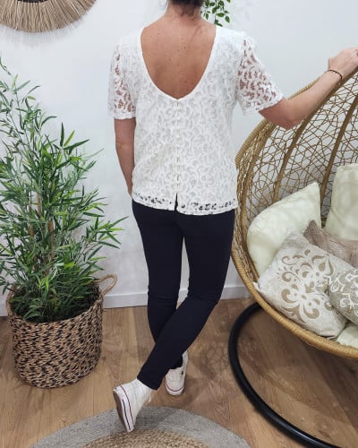 Blouse femme blanche brodée dos boutonné Jamie