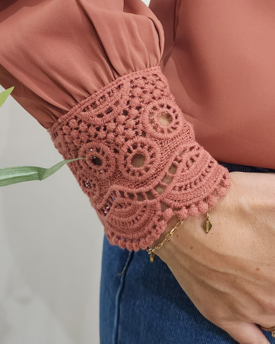 Blouse femme terracota manches brodées Aurora