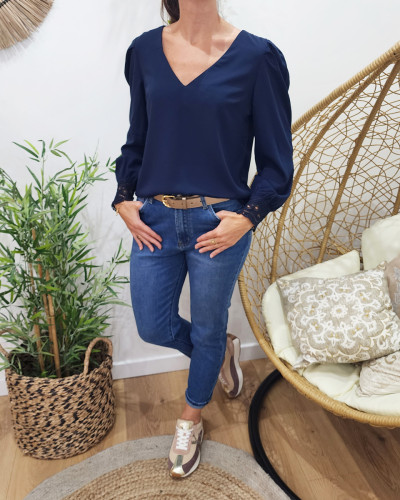 Blouse femme bleu marine manches brodées Aurora