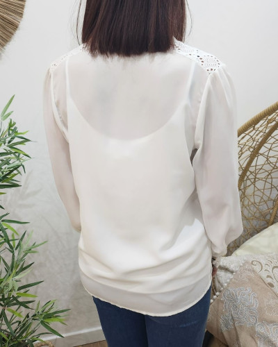 Blouse femme blanche épaule et manches brodées Albertina