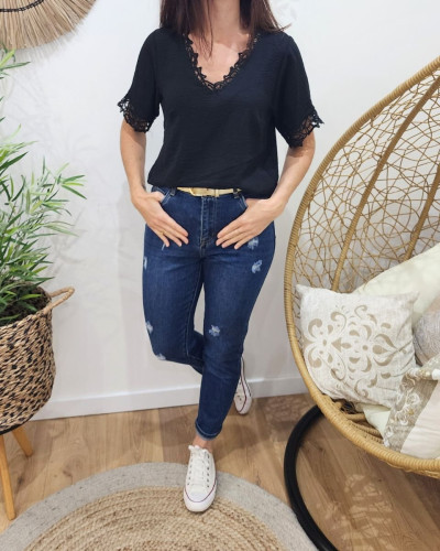 Blouse femme noire  manches et col brodés Tylia