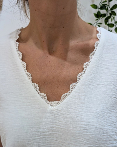 Blouse femme écru col brodé Amalie