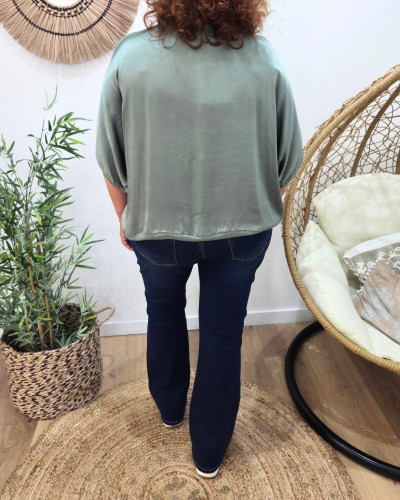 Blouse femme boutonnée satinée