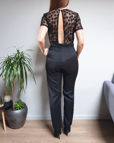 Combinaison pantalon noire dos nu manches courtes dentelle