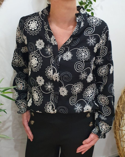 Chemisier femme noir à fleurs brodées écrues