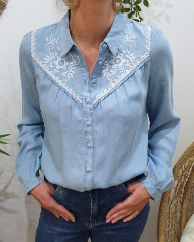 Chemisier femme bleu jean broderies fleuries