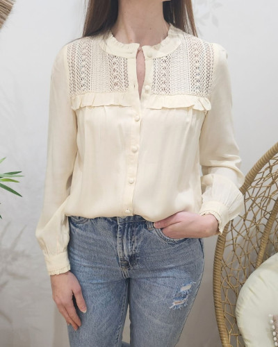 Chemisier femme beige poitrine crochet