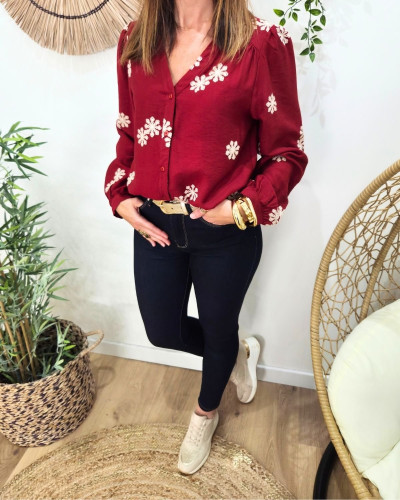 Chemisier femme rouge bordeaux broderies beiges Aléthéa