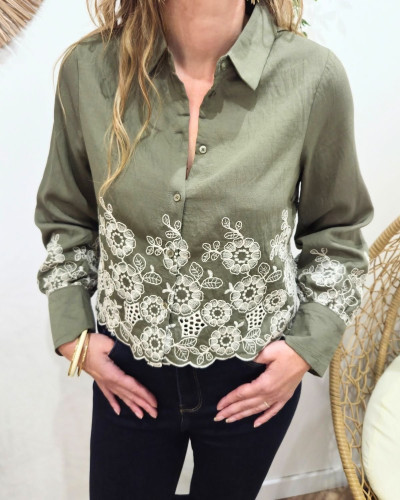 Chemisier femme kaki broderies fleuries beiges Soliane
