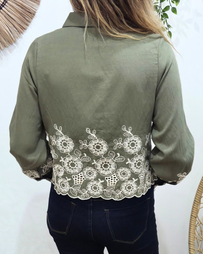 Chemisier femme kaki broderies fleuries beiges Soliane