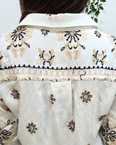 Chemisier femme écru broderies marines et beiges Inaya
