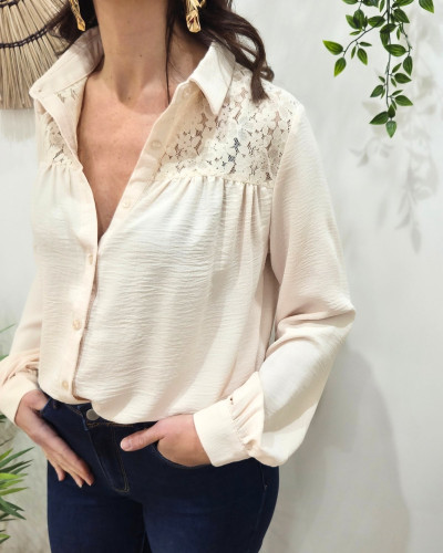 Chemisier femme beige poitrine dentelle Olwen