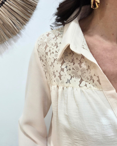 Chemisier femme beige poitrine dentelle Olwen